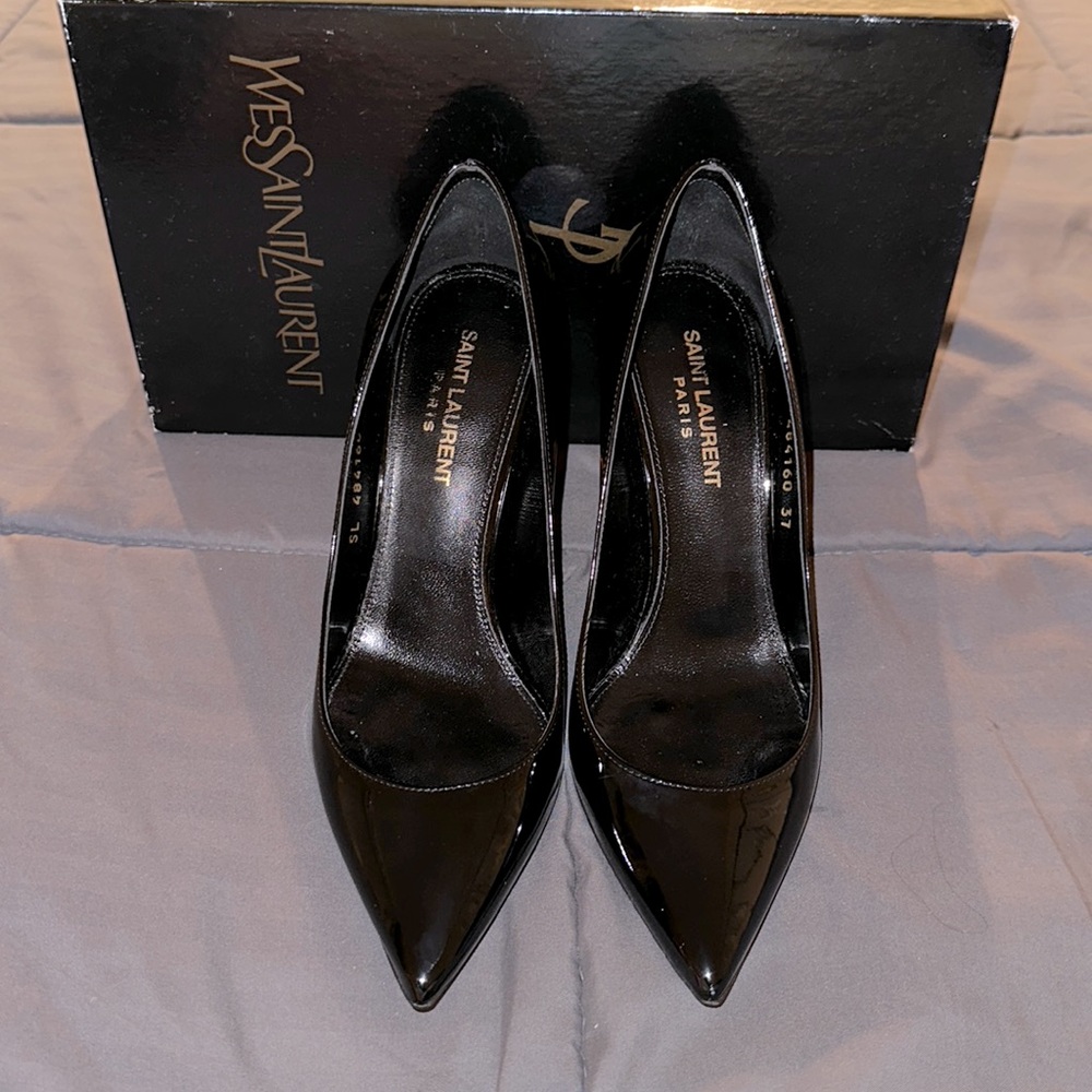 Excellent used condition YSL Opyum patent leather pumps size 37.